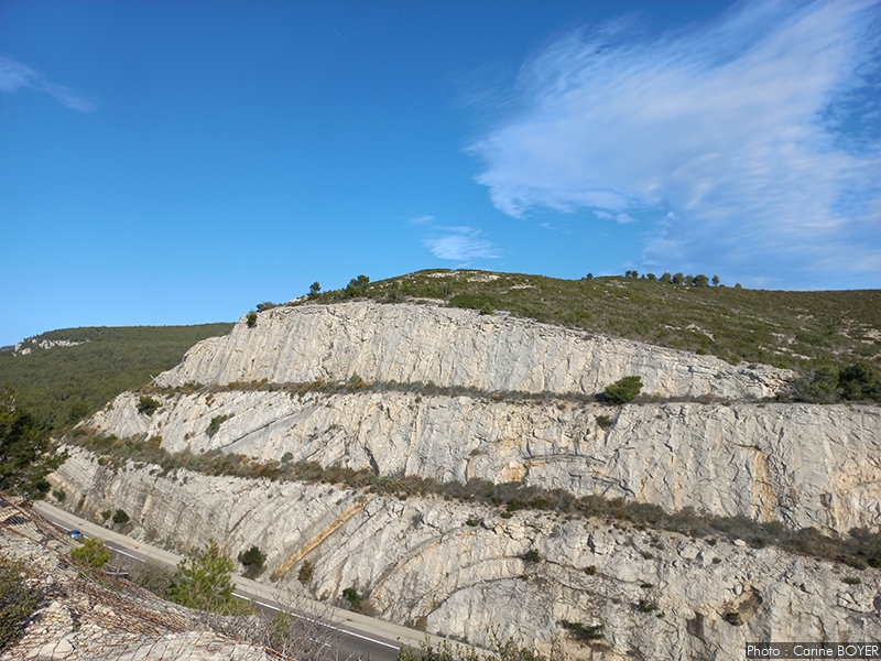 Panorama depuis le ¨lieu-dit Pont de la Bécasse sur l'olistostrome