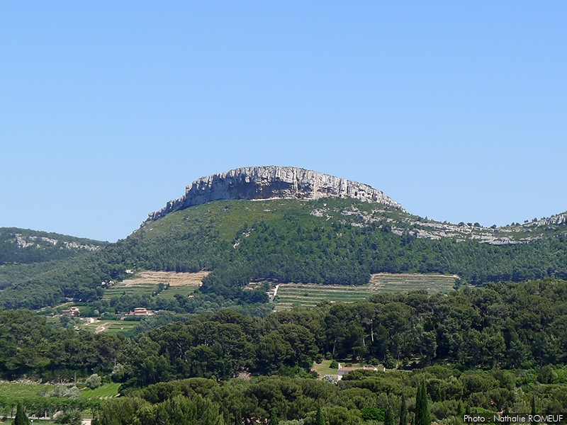 Couronne de Charlemagne vue depuis Cassis